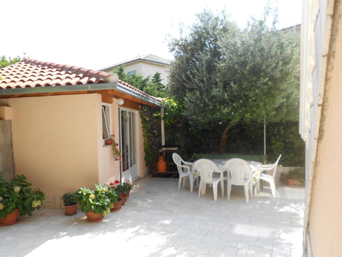 Apartments With A Parking Space Novi Vinodolski - 5587 Exterior photo